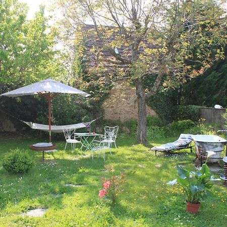 Bed and Breakfast L'Escale Du Banquet Mhère Exterior foto